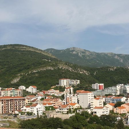 Apartments Becic Budva Bagian luar foto