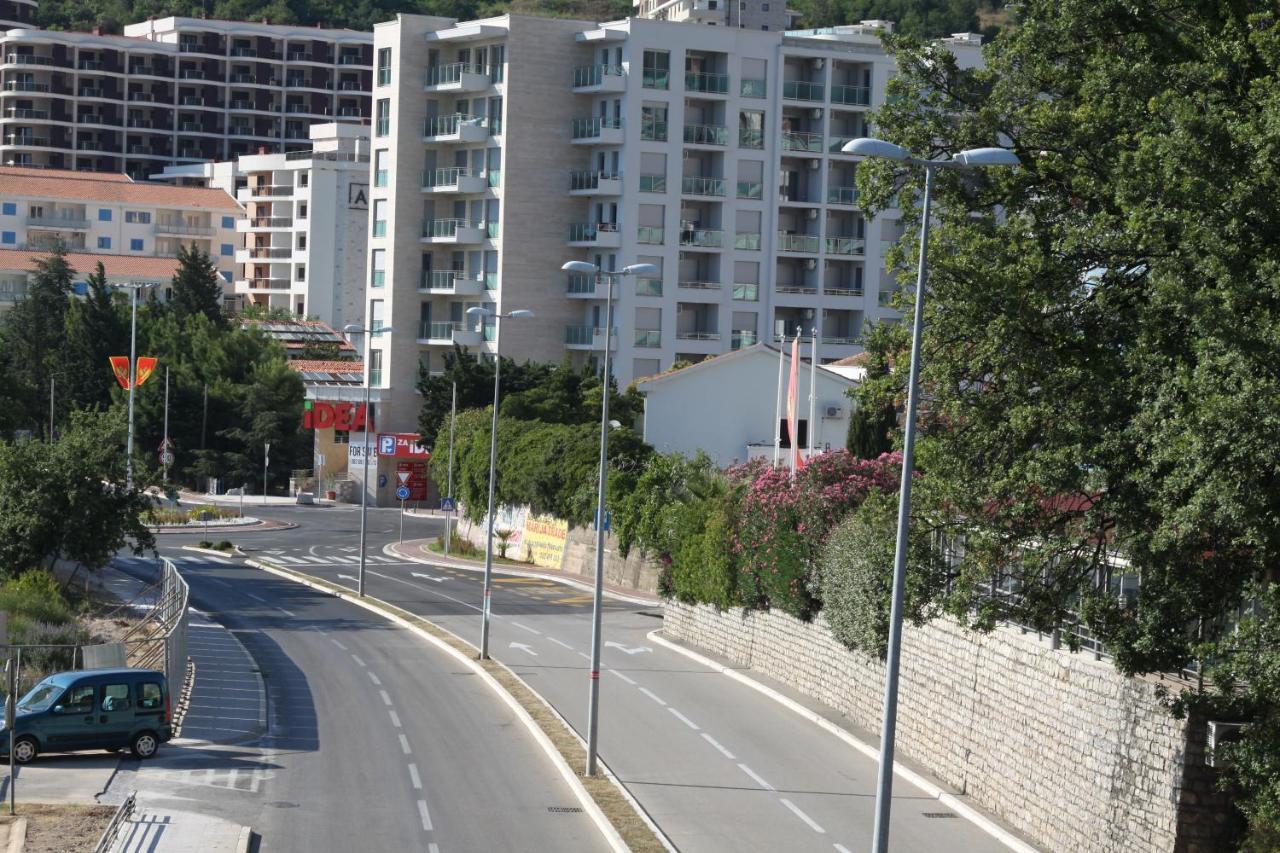 Apartments Becic Budva Bagian luar foto
