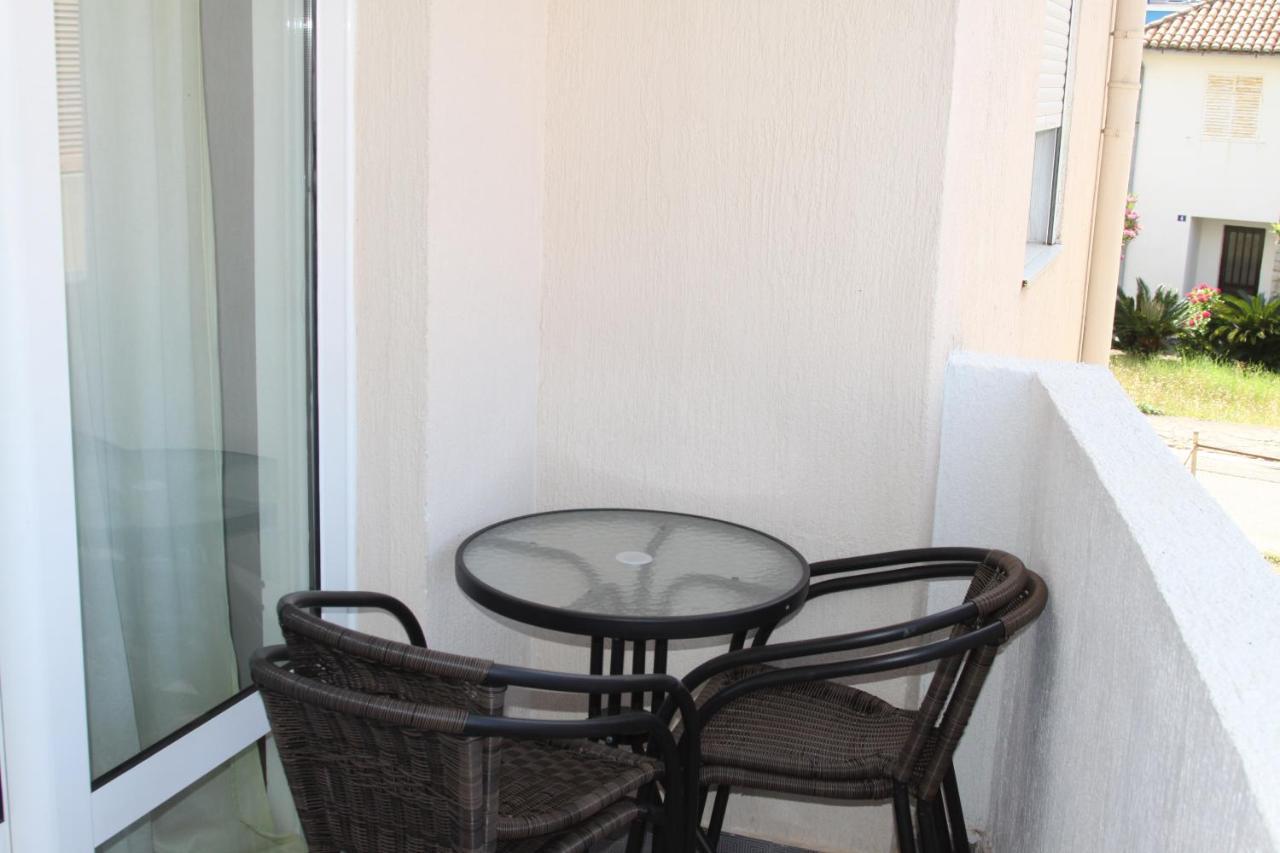 Apartments Becic Budva Bagian luar foto