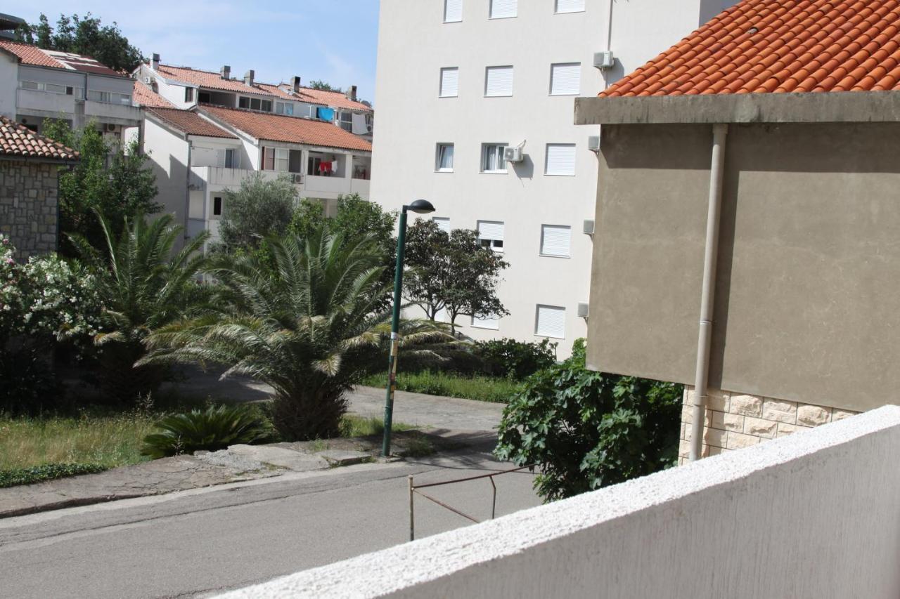 Apartments Becic Budva Bagian luar foto