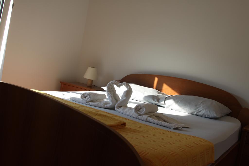 Apartments Becic Budva Bagian luar foto