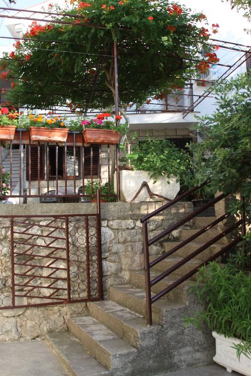 Apartments Becic Budva Bagian luar foto