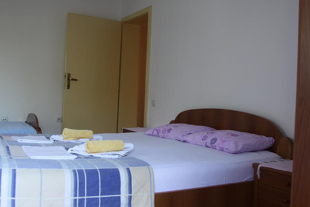 Apartments Becic Budva Bagian luar foto